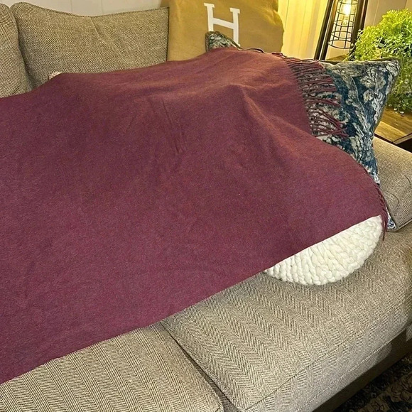 💥Acne Studios Authentic 100% Wool Fringed Designer Lux Scarf 68” l 27” w - Picture 5 of 7